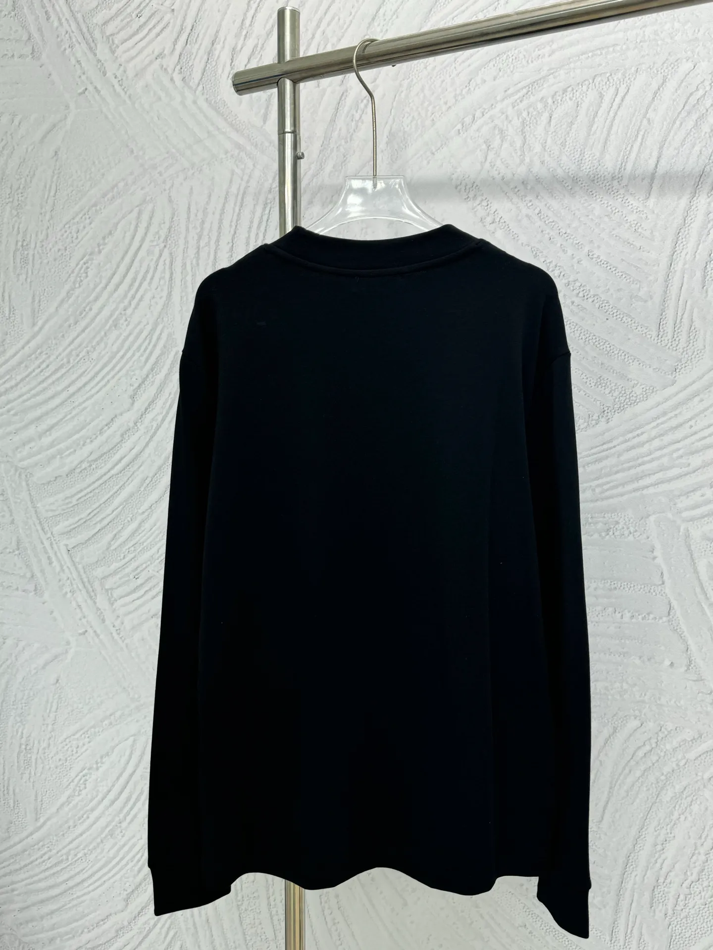 P310 Chrome Hearts high-neck velvet long-sleeved bottoming shirt. The fabric is soft. Made of imported high-density double-sided stretch cotton fabric. Same style for men and women. Full details. Original pattern. Size: S M L XL 2XL. Color: black white.